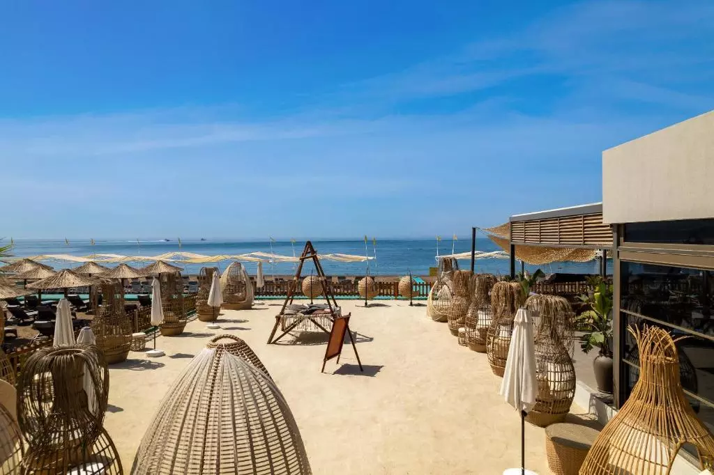 delphin-be-grand-beach.jpg