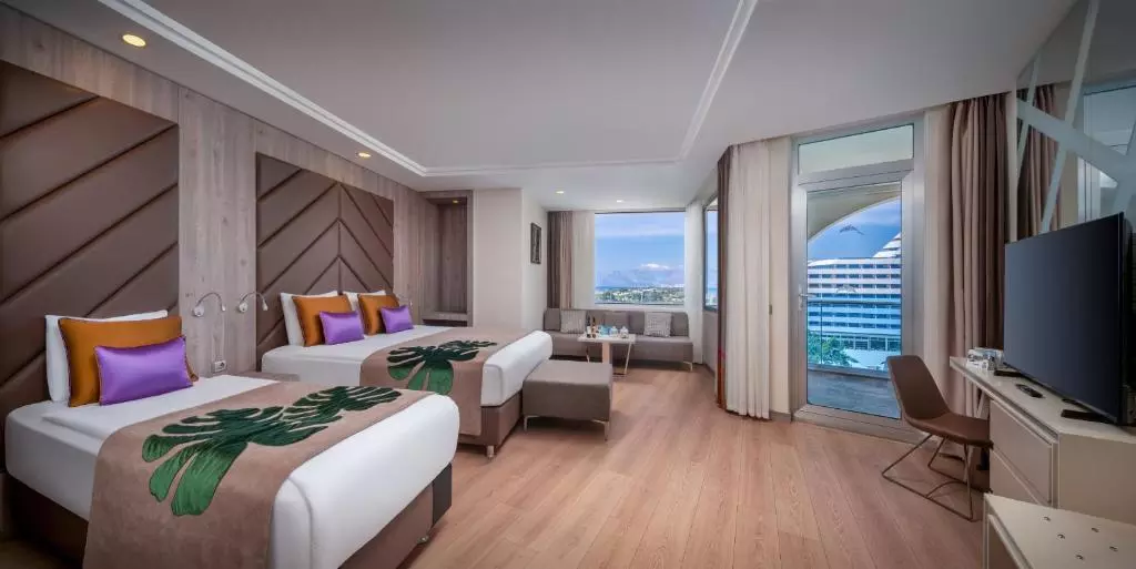 delphin-be-grand-room.jpg