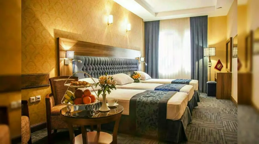 iranzaminhotelroom