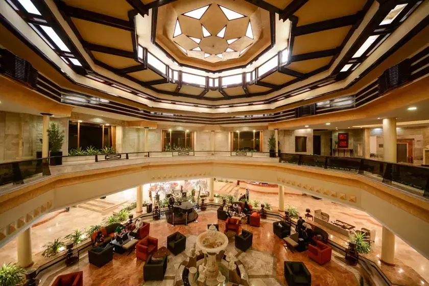 marinaparklobby