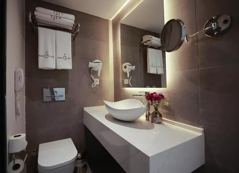 novaplaza-orion-room-2