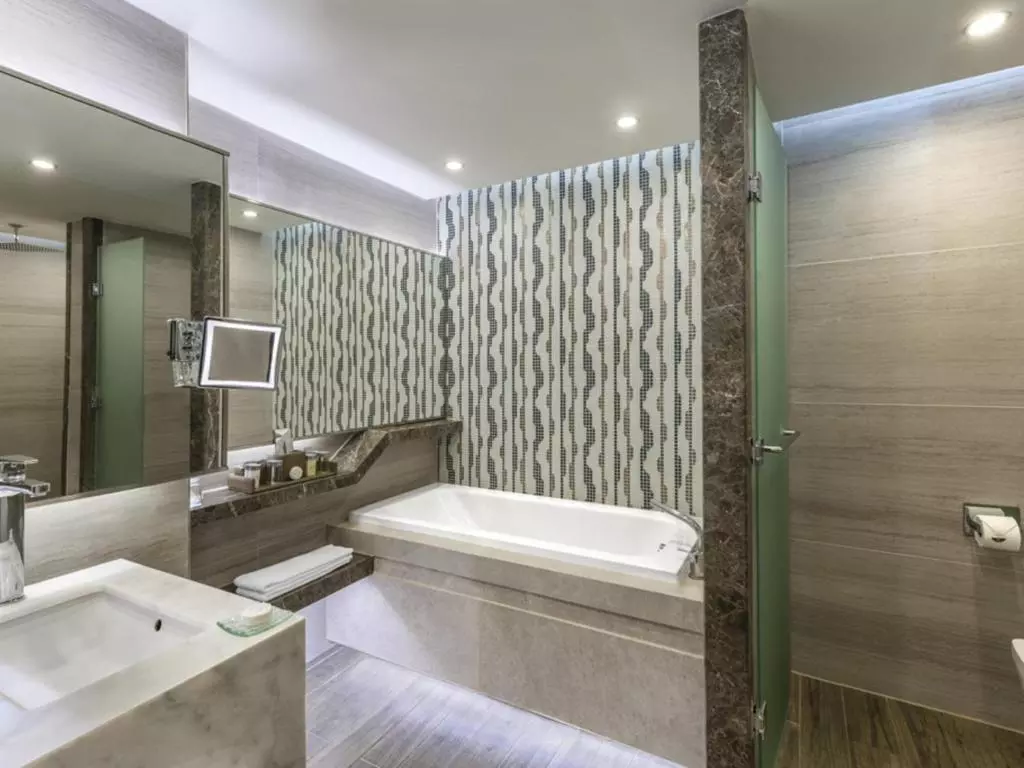 rixos-permium-belek-bathroom.jpg